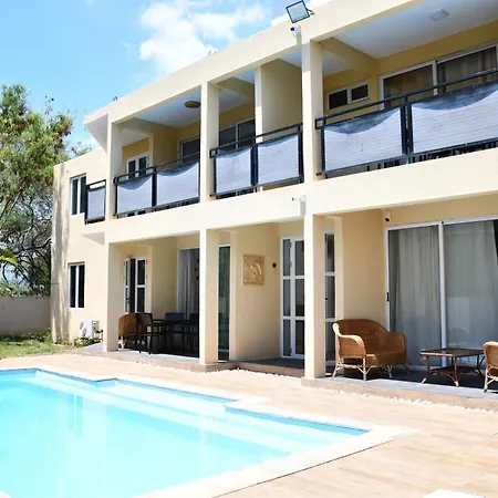 Martello Apartments 3 Min Walking Distance From Beach